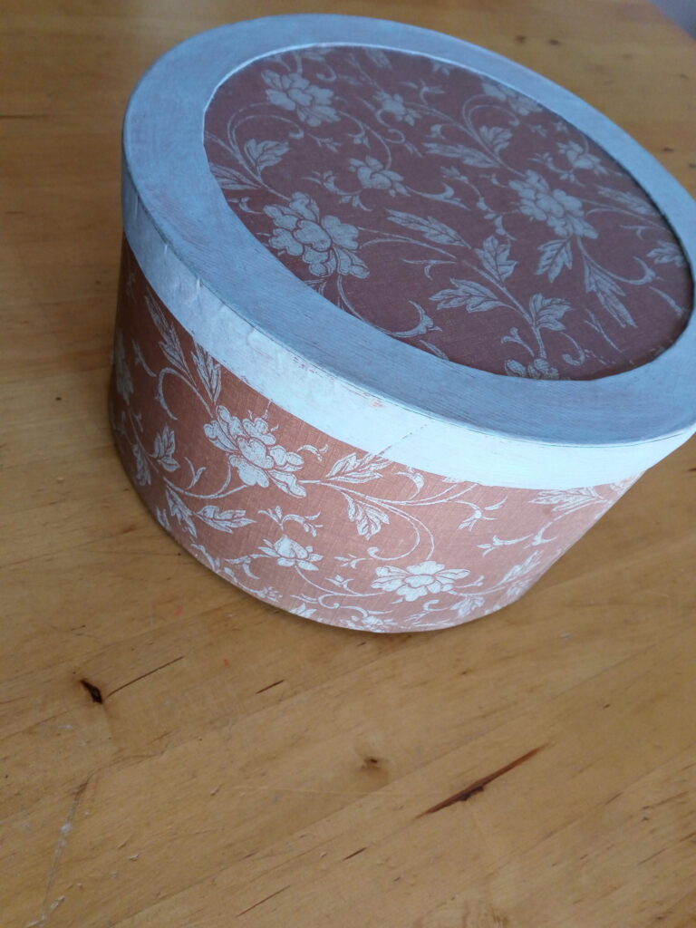 Recycle pretty boxes